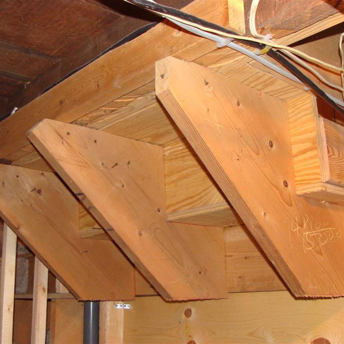 Floating stairs
