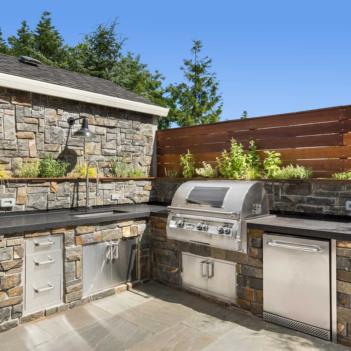 Outdoor Kitchen Appliances