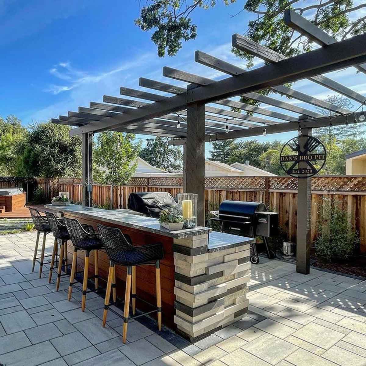 Outdoor Island